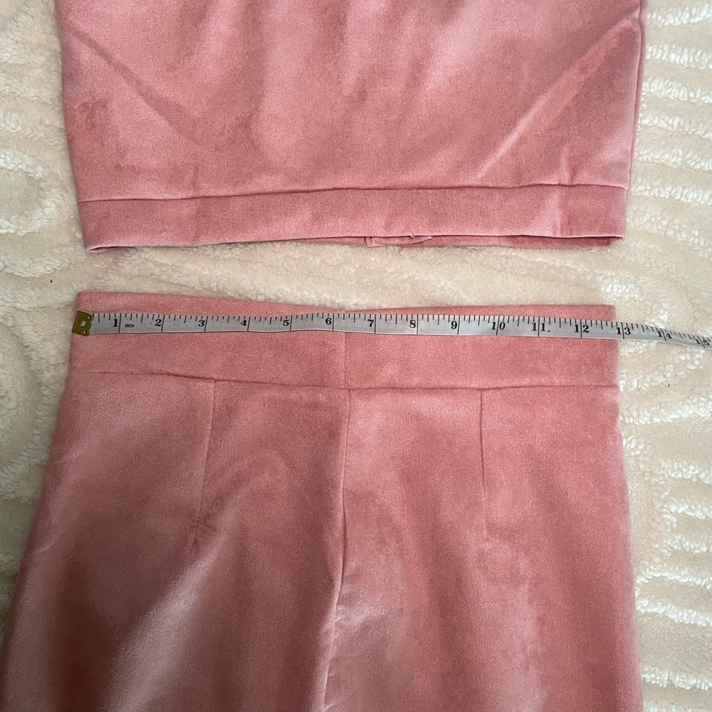 ♥️ Pink velvet, two-piece pencil skirt set with matching crop top - Picture 5 of 7